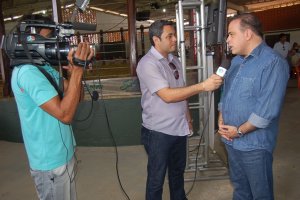 2013 - Visita a Nanuque - Entrevista a TV local